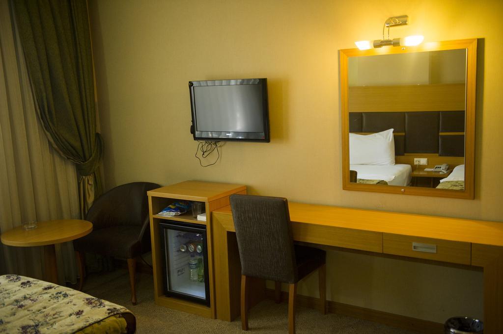 Pinar Elite Hotel Adana Pokoj fotografie