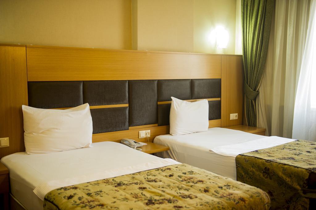 Pinar Elite Hotel Adana Pokoj fotografie