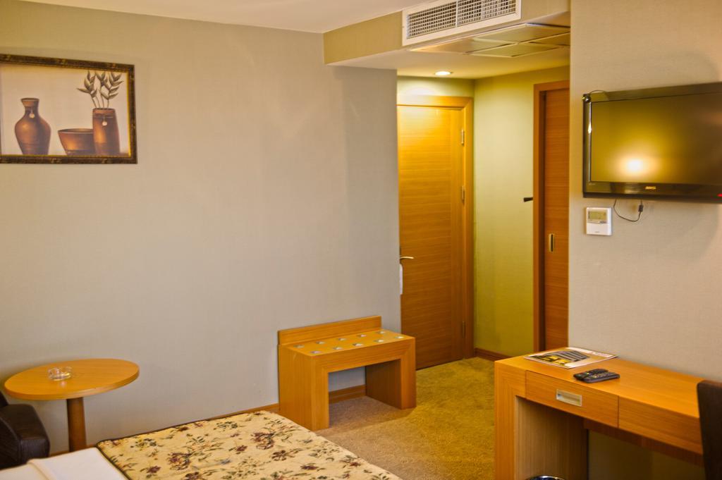 Pinar Elite Hotel Adana Pokoj fotografie