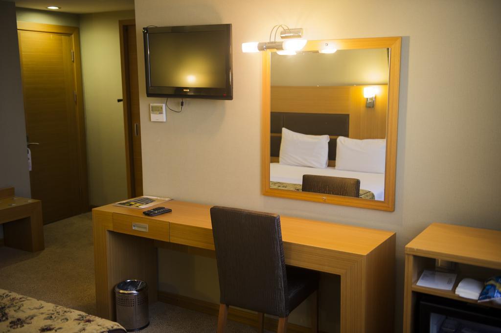Pinar Elite Hotel Adana Pokoj fotografie