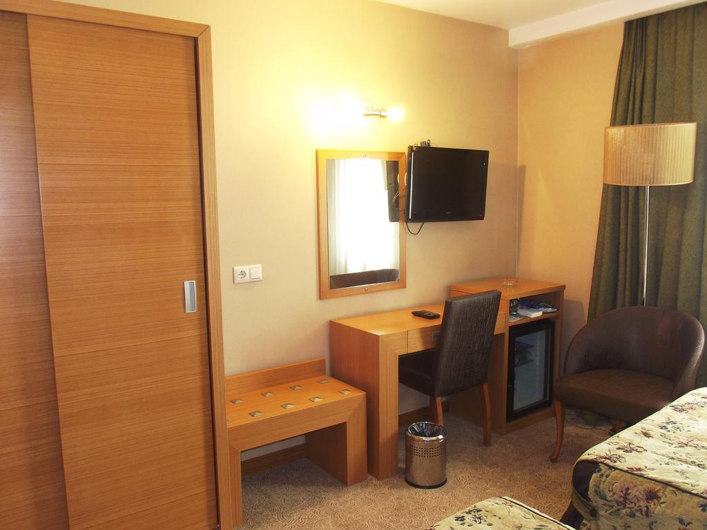 Pinar Elite Hotel Adana Pokoj fotografie