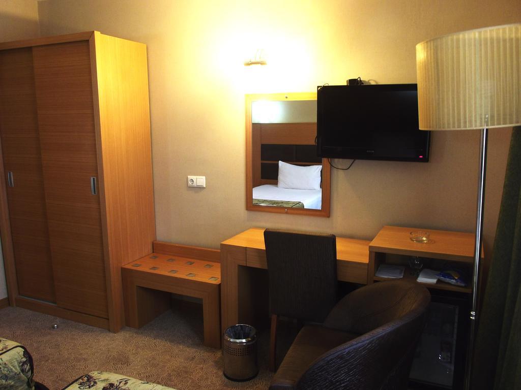 Pinar Elite Hotel Adana Pokoj fotografie